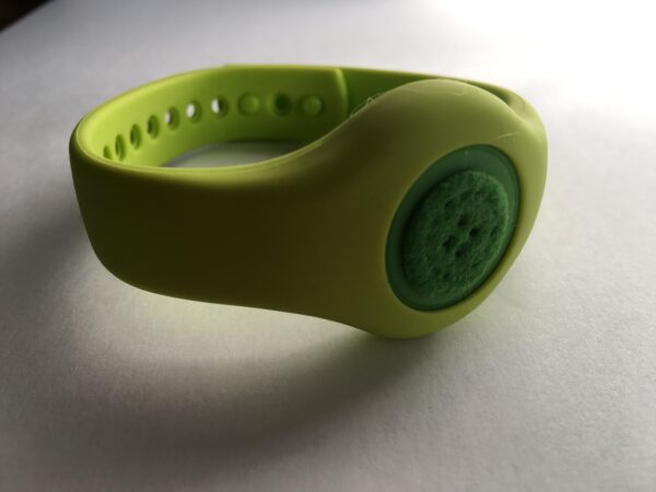 green smart button strap